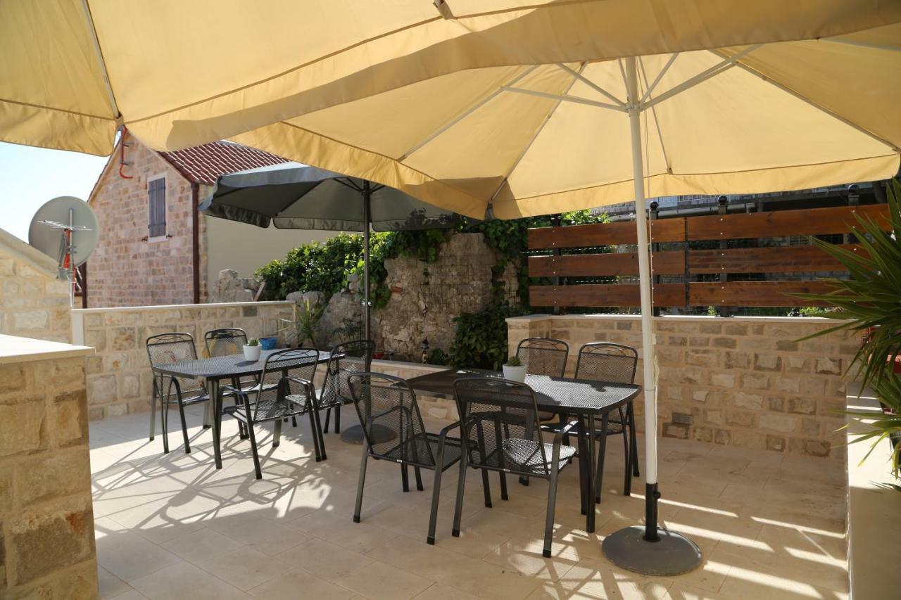 Apartments Lea Hvar Town Esterno foto